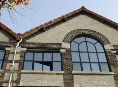 Hängende Erforschung des industriellen Troyes