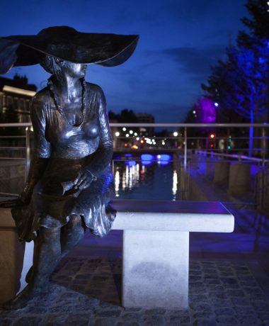 Ungewöhnliche zeitgenössische Skulpturen