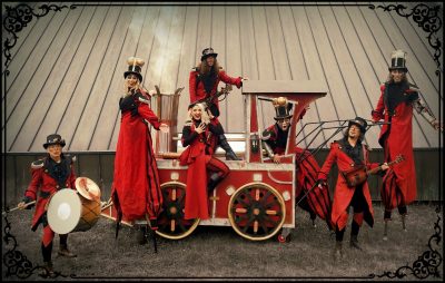 Parade Les Voyageurs